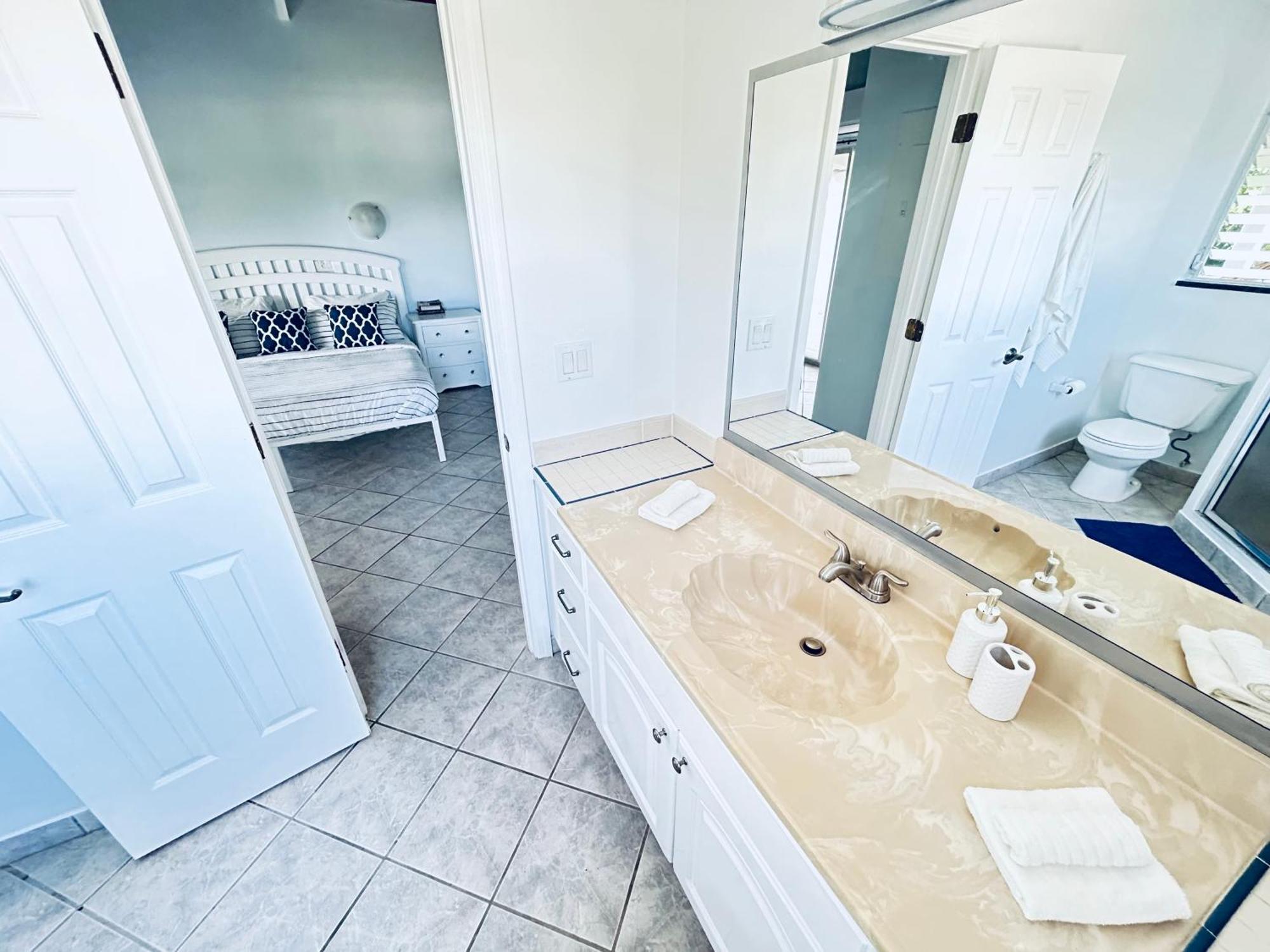 Flamingo House - Turks & Caicos Vila Turtle Cove Exterior foto