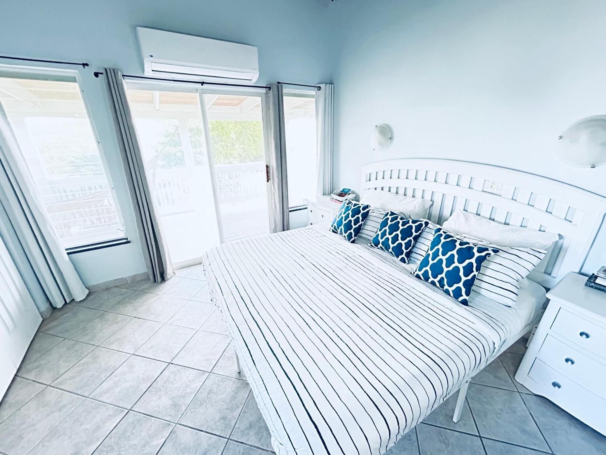 Flamingo House - Turks & Caicos Vila Turtle Cove Exterior foto