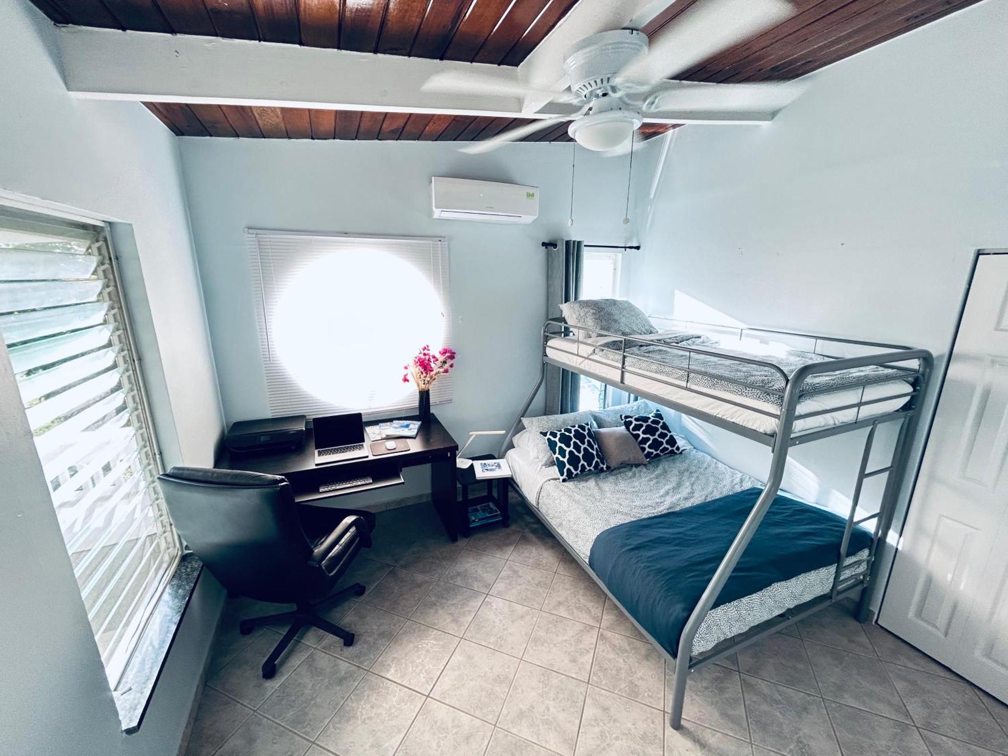 Flamingo House - Turks & Caicos Vila Turtle Cove Exterior foto